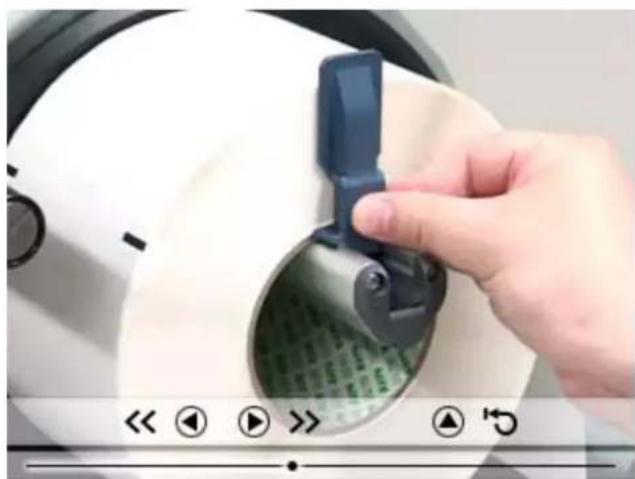 SATO CL4NX Plus - Press the button or button. - 1
