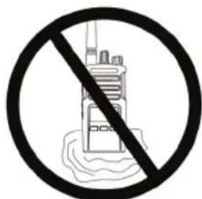MOTOROLA RMM2050 - Si la radio est tombée dans l'eau... - 3
