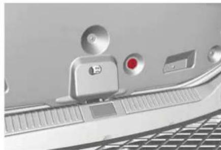 ALFA ROMEO Giulia (2021) - Manual Trunk Opening Device - 1