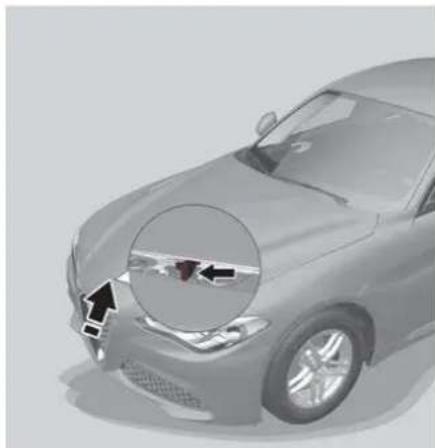 ALFA ROMEO Giulia (2021) - Opening - 2