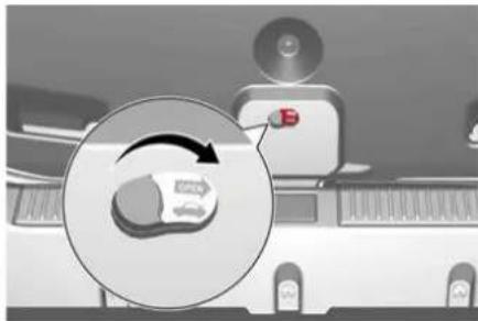 ALFA ROMEO Giulia (2021) - Trunk Lid Emergency Opening - 1