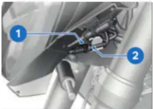 BMW S 1000 R (2021) - Montáž predních ukazatelů směru - 4