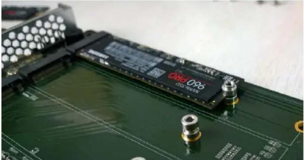 Highpoint SSD7101A-1 - NVMe Drive Installation: - 5