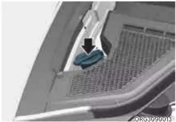 Genesis G80 (2021) - Checking the Washer Fluid Level - 1