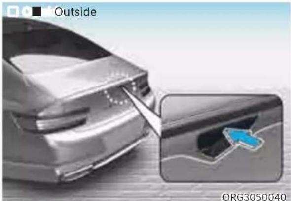 Genesis G80 (2021) - Non-Powered Trunk (if equipped) Opening the trunk - 1