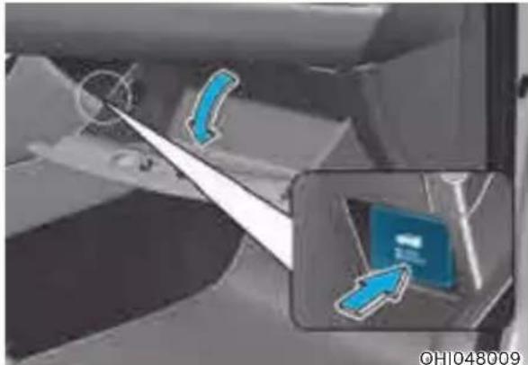 Genesis G80 (2021) - How to reset the power trunk - 1
