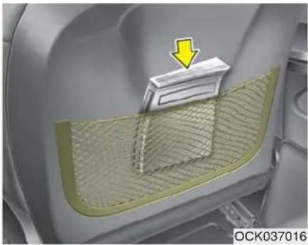 KIA Stinger (2021) - WARNING - Headrest Reinstallation - 1