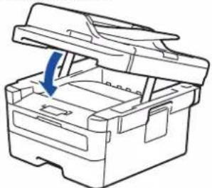 BROTHER MFC-B7715DW - Do slotu k ručnímu podávání vložte standardní papír, tenký papír, recyklovaný papír a hrubý papír a tiskněte na něj - 6