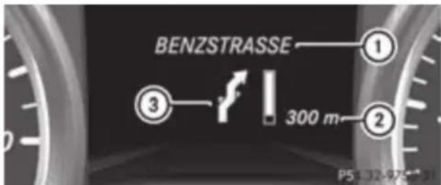Mercedes-Benz GL (2012) - Change of direction announced without a lane recommendation - 1