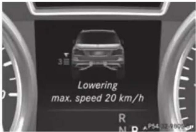 Mercedes-Benz GL (2012) - Lowering the vehicle - 1