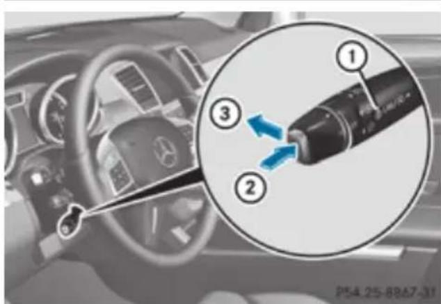 Mercedes-Benz GL (2012) - Deactivating cruise control - 1