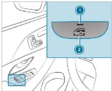 Mercedes-Benz GLS (2019) - Activating/deactivating the child safety lock for the rear doors - 4