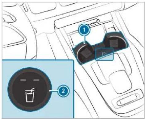 Mercedes-Benz GLS (2019) - NOTE Damage to objects in the temperature-controlled cupholder - 2