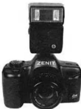 Zenit KM - PHOTOGRAPHING With FLASH - 1
