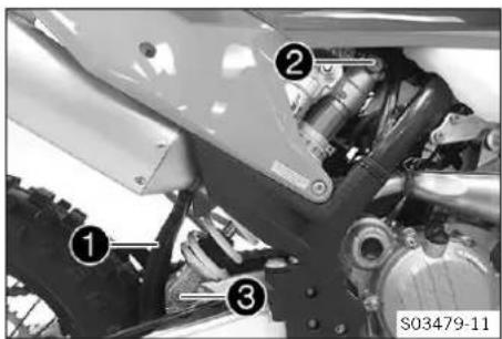 KTM 300 EXC (2020) - Installing the shock absorber - 1