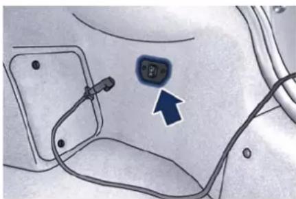 Maserati Granturismo (2019) - ChargeMaintainerSocket - 1