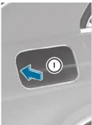 Mercedes-Benz E-Class Sedan (2011) - Fuel filler flap - 1