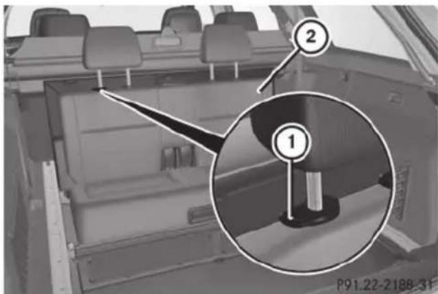 Mercedes-Benz E-Class Sedan (2011) - installing and removing the seat cushion - 5
