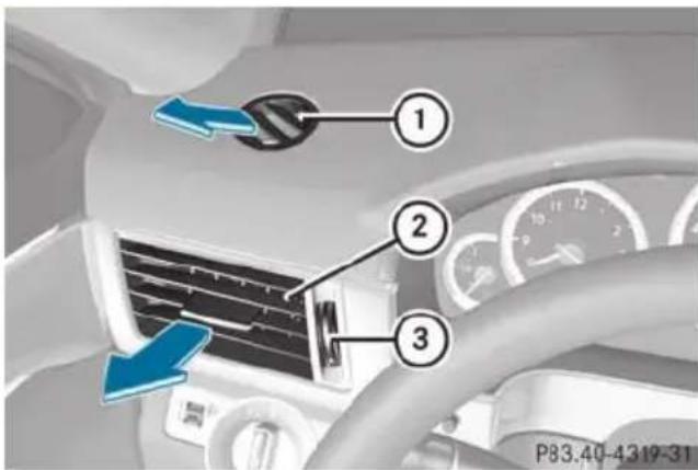 Mercedes-Benz E-Class Sedan (2011) - Setting the side air vents - 1