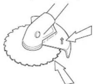 HUSQVARNA 525RK - Fitting the blade guard and saw blade - 6