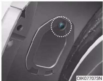 Genesis G70 (2020) - Headlamp (Low) - 1