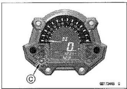 KAWASAKI Z900 (2016) - Headlight Beam Vertical Adjustment - 2