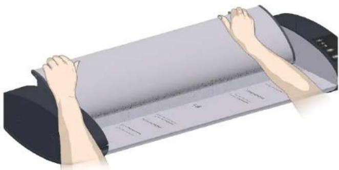 Contex IQ Quattro 44 MFP2GO - Open the scanner lid – Pull the lid back - 1