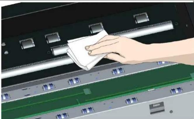 Contex IQ Quattro 44 MFP2GO - Clean the white pressure rollers - 2