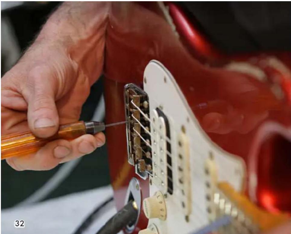 FENDER Artist Stratocaster - Limitations and exclusions - 3