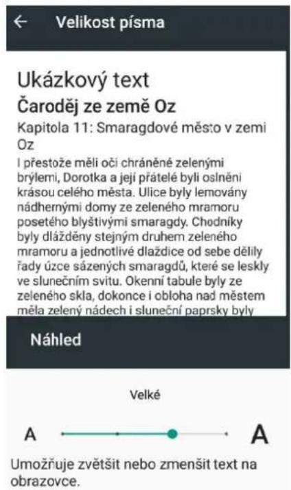 Velikost písma Ukázkový text Čaroděj ze země Oz Kapitola 11: Smaragdové město v zemi Oz I přestože měli oči chráněné zelenými brýlemí, Dorotka a její přátelé byli oslnění krásou celého města. Ulice byly lemovány nádhernými domy ze zeleného mramoru posetého blyštivými smaragdy. Chodníky byly dlážděny stejným druhem zeleného mramoru a jednotlivé dlaždice od sebe dělily řady úzce sázených smaragdů, které se leskly ve slunečním svítu. Okenní tabule byly ze zeleného skla, dokonce i obloha nad městem měla zelený nádech i sluneční paprsky byly Náhled Velké A A Umožňuje zvětšit nebo zmenšit text na obrazovce.