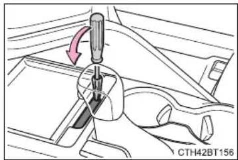 TOYOTA Camry HV (2022) - Selecting shift ranges in the D position (vehicles with paddle shift switches) - 2
