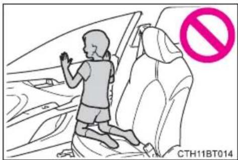 TOYOTA Camry HV (2022) - ■SRS airbag precautions - 4