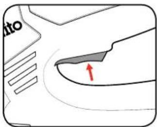 Ozito SNG-2050 - Firing a Staple or Nail - 3