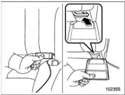 SUBARU 2019 - Second-row seat - 1