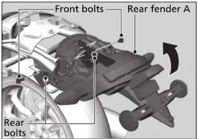 Honda Gold Wing Valkyrie GL1800C (2014) - Rear Wheel Removal - 3