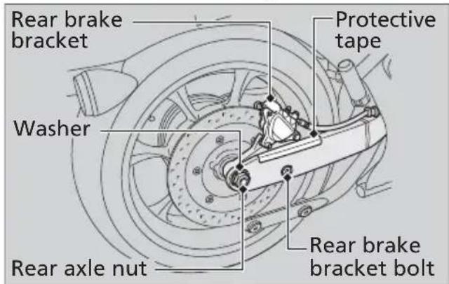 Honda Fury VT1300CX (2013) - Tire Puncture ▶ Removing Wheels - 2