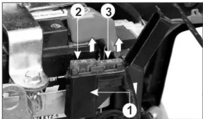 HERO Pleasure (2014) - Battery Removal - 2