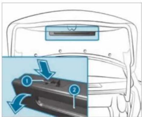 Mercedes-Benz S-Class (2022) - Removing the warning triangle - 1