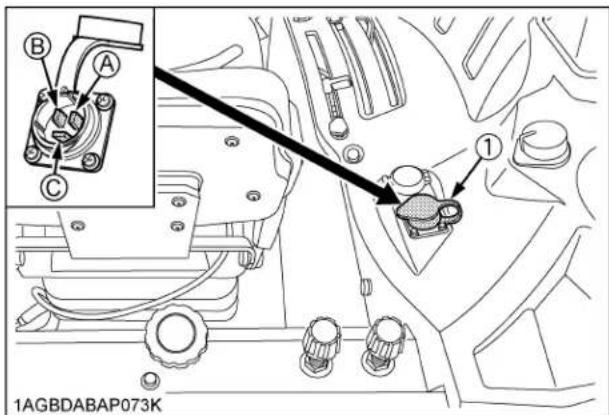 KUBOTA M5N-111HDCC12 - ELECTRICAL OUTLET - 2
