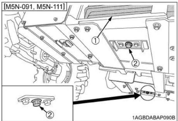 KUBOTA M5N-111HDCC12 - Draining Fuel Tank Water - 2