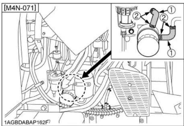 KUBOTA M5N-111HDCC12 - ■ Checking Radiator Hose and Clamp - 7