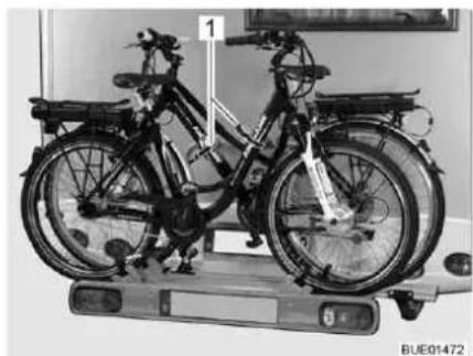 Bürstner Nexxo Van (2014) - Loading the bike rack with bicycles - 2