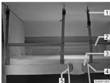 Bürstner Nexxo Van (2014) - Pull-down bed, manually operated (Ixeo series) - 4