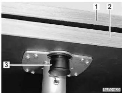 Bürstner Nexxo Van (2014) - Swing-out table extension - 1