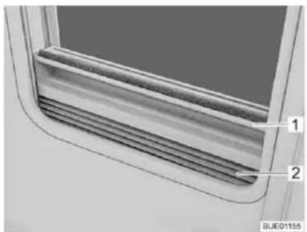 Bürstner Nexxo Van (2014) - Window of conversion door (partially special equipment) - 1