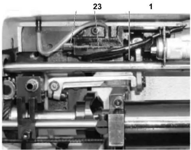 Dürkopp Adler 4181i - Setting the switching of electromagnets - 3