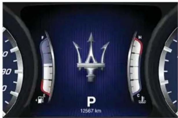 Maserati Quattroporte (2016) - Startingtheengine - 5