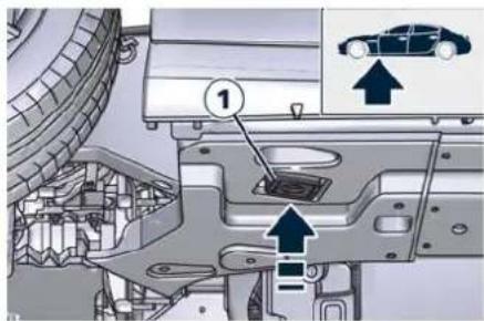 Maserati Quattroporte (2022) - In an Emergency - 6