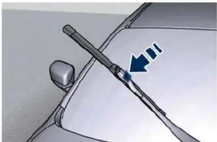 Maserati Quattroporte (2022) - Blades Replacement - 1