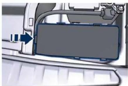 Maserati Quattroporte (2022) - Rear Power Distribution Center - 1
